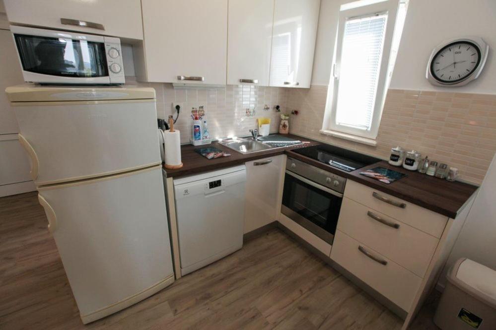 Apartments Luka โรกอซนิซา ภายนอก รูปภาพ