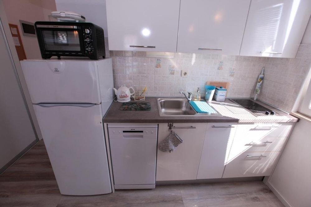 Apartments Luka โรกอซนิซา ภายนอก รูปภาพ