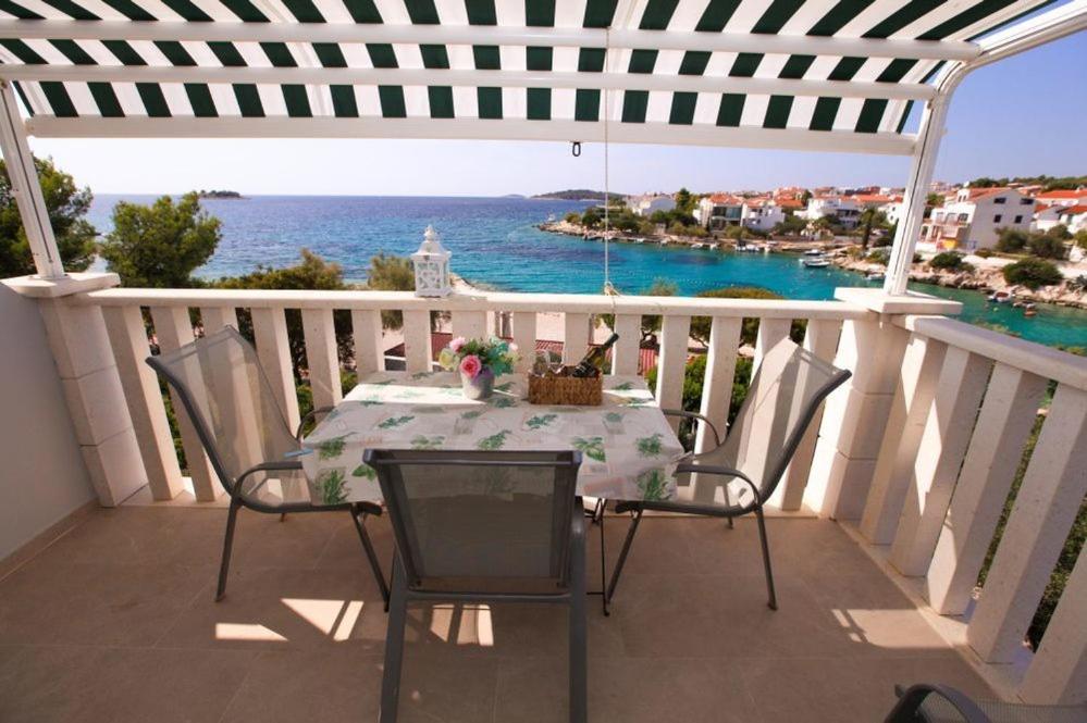 Apartments Luka โรกอซนิซา ภายนอก รูปภาพ