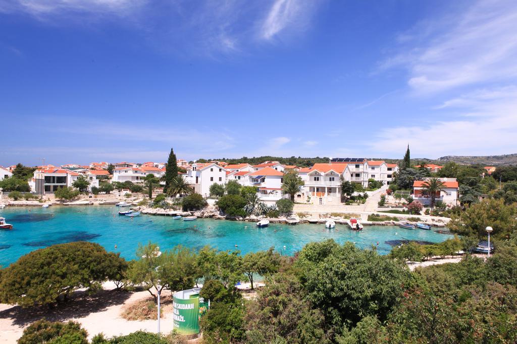 Apartments Luka โรกอซนิซา ภายนอก รูปภาพ